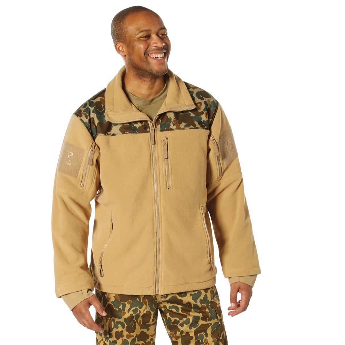 Rothco x Bear Archery Fred Bear Camo Spec Ops Tactical Fleece Jacket for Men with Mandarin Collar and Reinforced Camouflage Shoulder & Forearm Yokes Menswear Outdoor Long Sleeve Pockets Coat Fabric Polyester