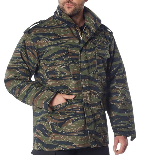 Rothco M-65 Field Jacket with Water Repellent Outer Shell and 4 Cargo Pockets for Men - Camouflage Long Sleeve Coat - Hoodie